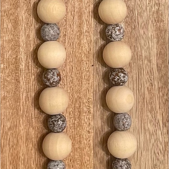 Wood Bead Garland in Natural Wood and Painted Gray NWOT - Picture 2 of 4